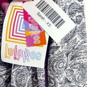 Lula Roe: Sarah XS new with tags, White with black printed cape.
